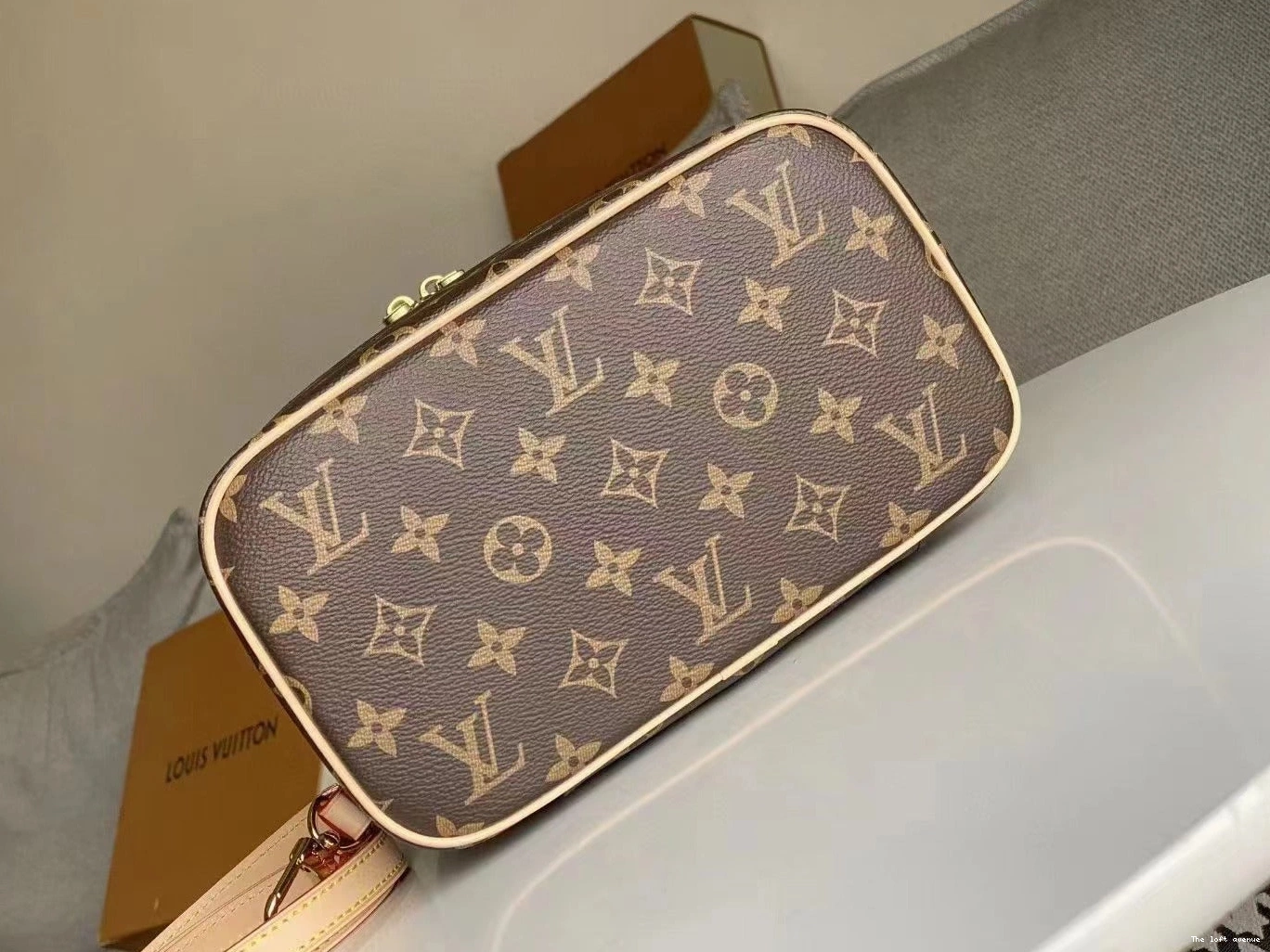 LV MAKE VANITY UP BAG CUSTOM 0712
